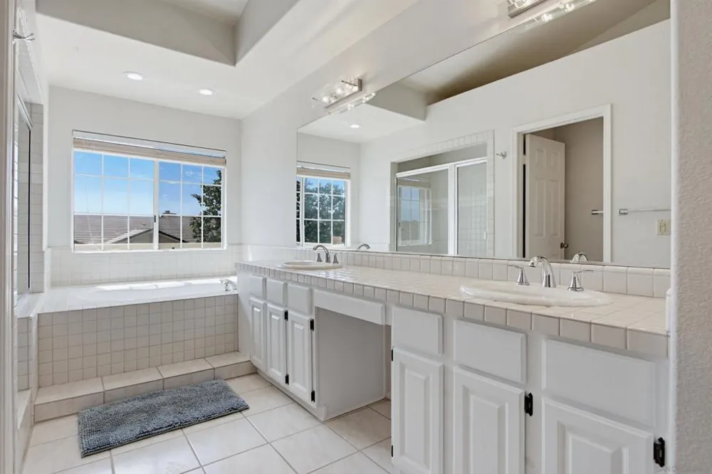 65 Via Casitas Bonsall, CA 92003