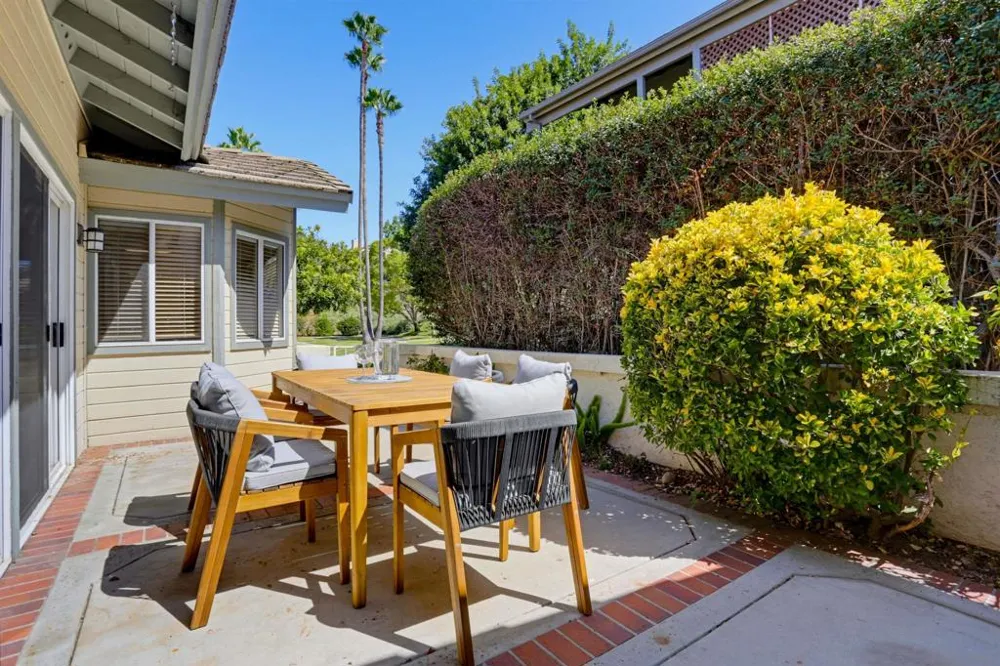 65 Via Casitas Bonsall, CA 92003
