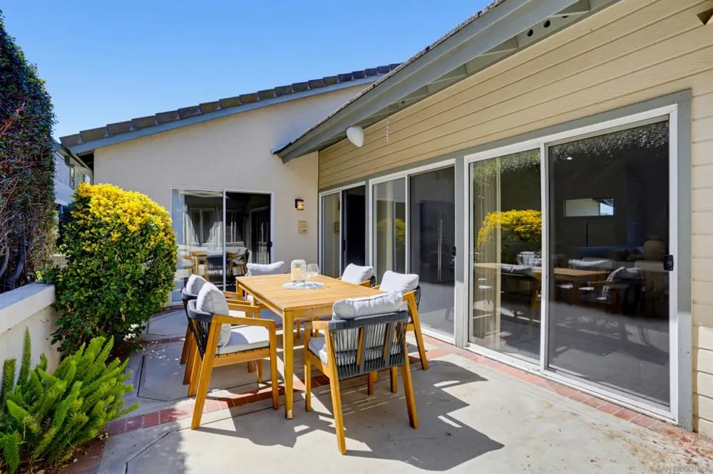 65 Via Casitas Bonsall, CA 92003