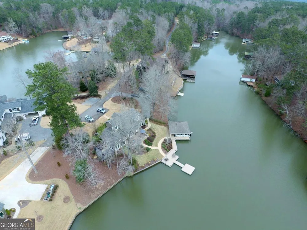 239 Robin DR Hamilton, GA 31811