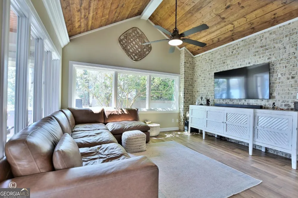 239 Robin DR Hamilton, GA 31811