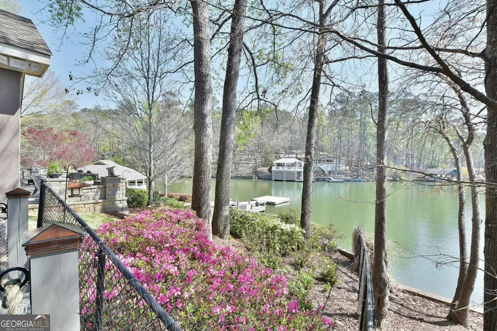 239 Robin DR Hamilton, GA 31811