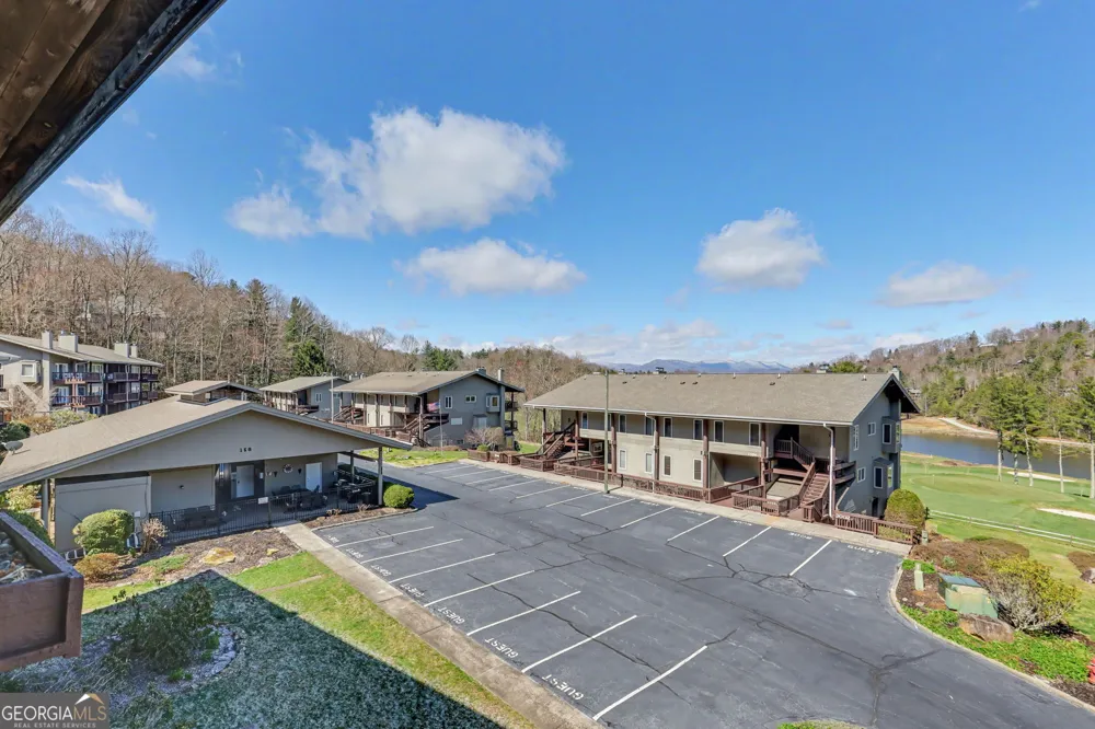62 Sun Valley CIR Dillard, GA 30537