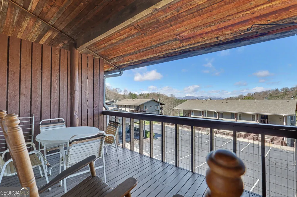 62 Sun Valley CIR Dillard, GA 30537