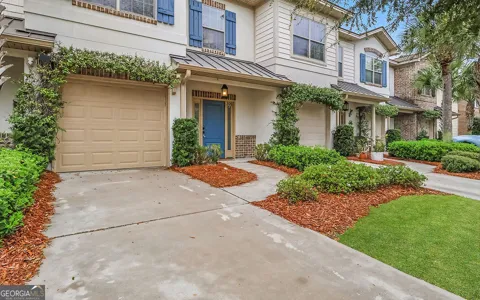 304 Reserve LN