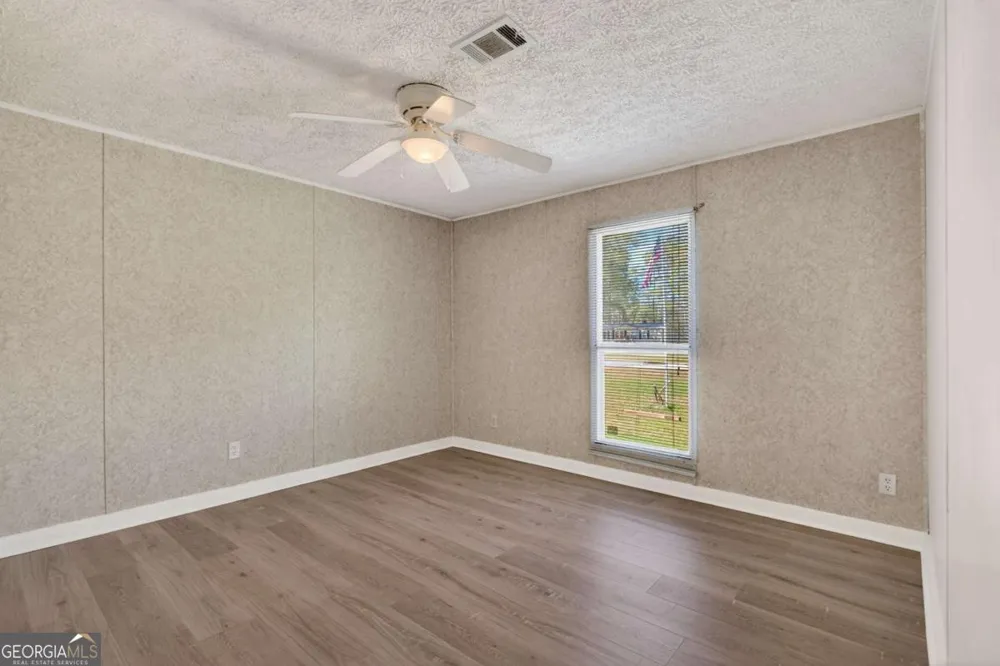4156 Smiley RD NE Ludowici, GA 31316