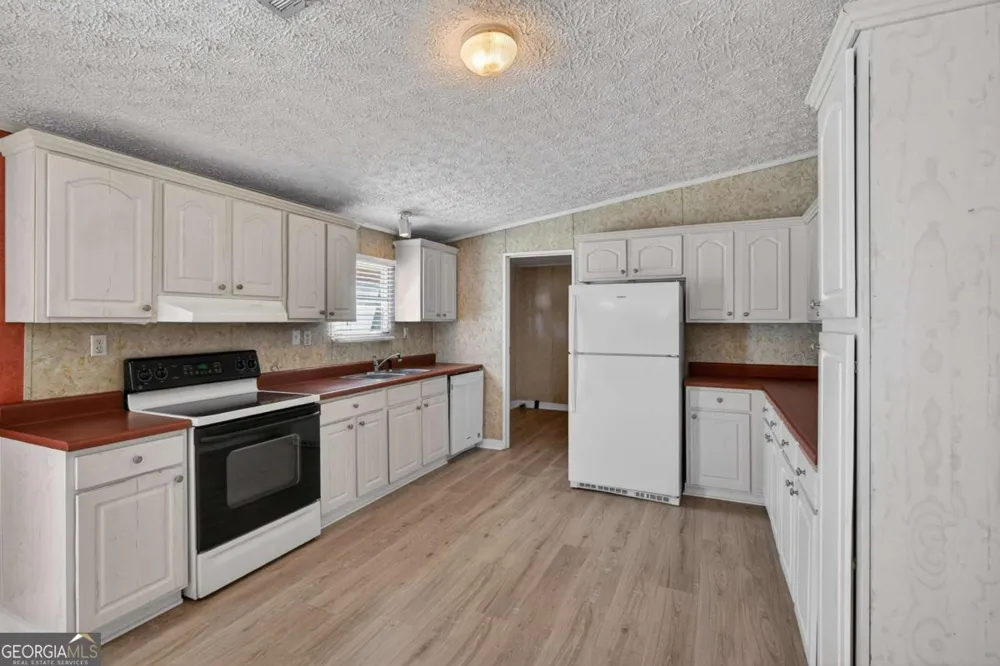 4156 Smiley RD NE Ludowici, GA 31316