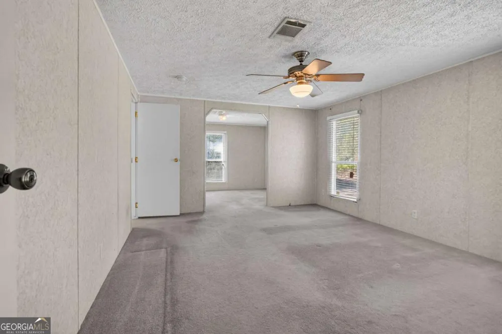4156 Smiley RD NE Ludowici, GA 31316