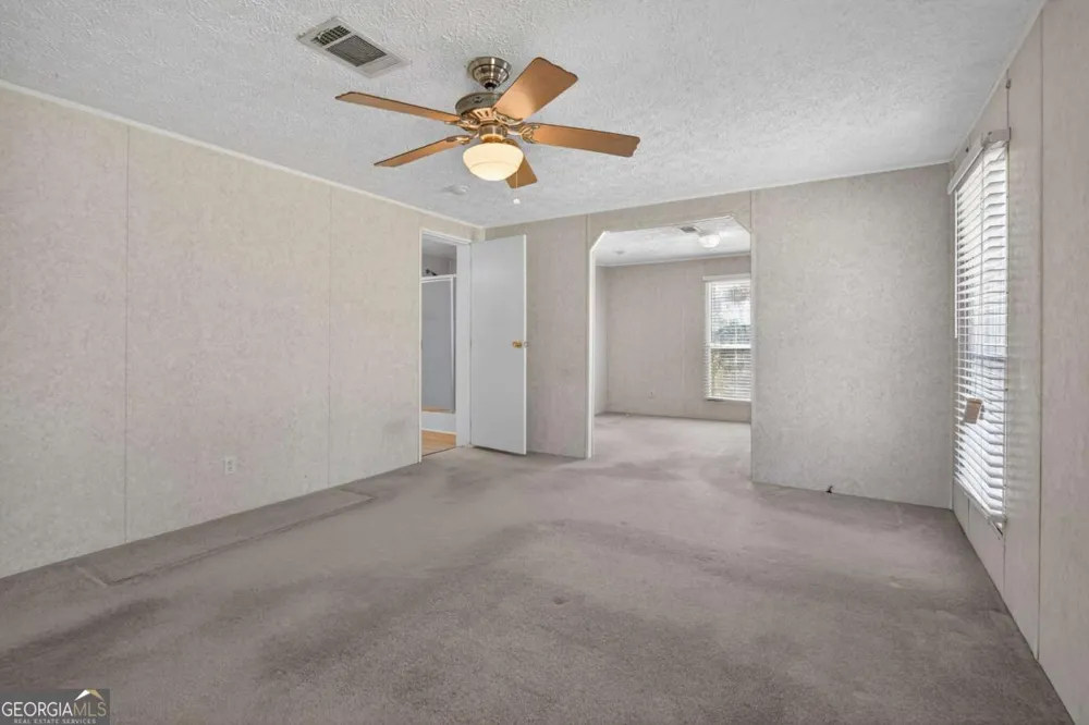 4156 Smiley RD NE Ludowici, GA 31316