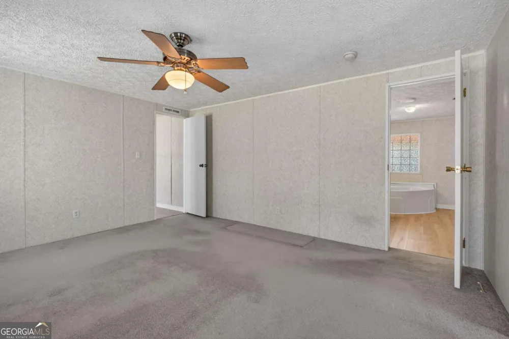 4156 Smiley RD NE Ludowici, GA 31316