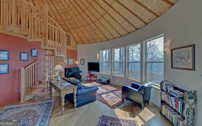 279 Collins Creek RD Hiawassee, GA 30546