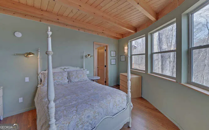279 Collins Creek RD Hiawassee, GA 30546