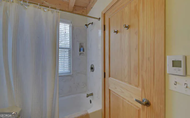279 Collins Creek RD Hiawassee, GA 30546