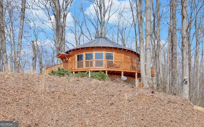 279 Collins Creek RD Hiawassee, GA 30546