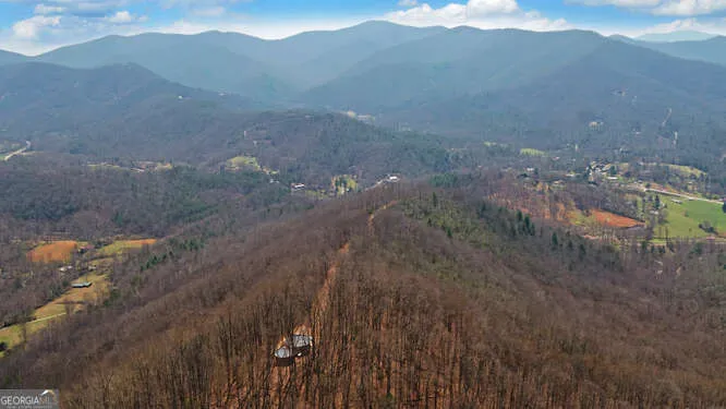 279 Collins Creek RD Hiawassee, GA 30546