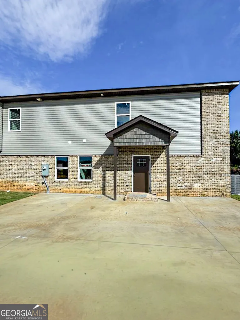 258 Beau Claire CIR Byron, GA 31008