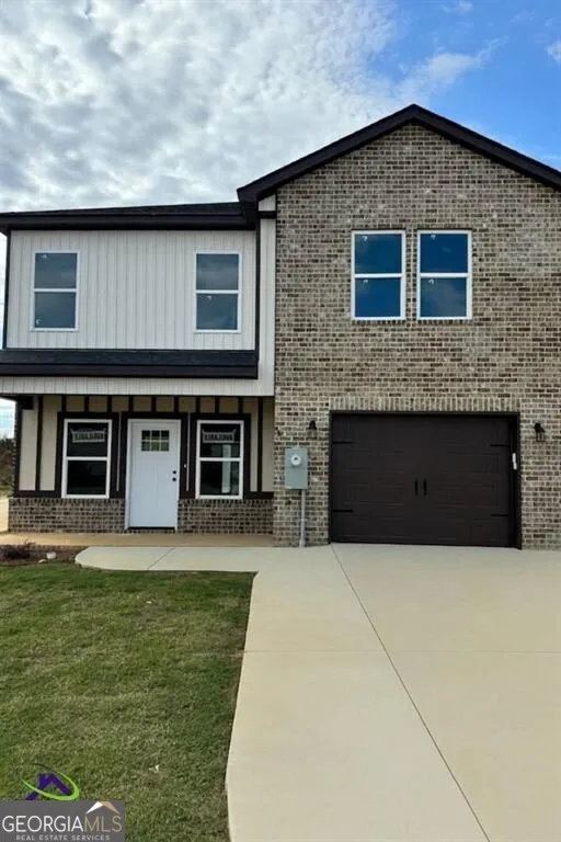 258 Beau Claire CIR Byron, GA 31008
