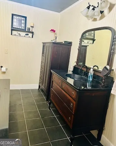 3 S Spring ST Claxton, GA 30417