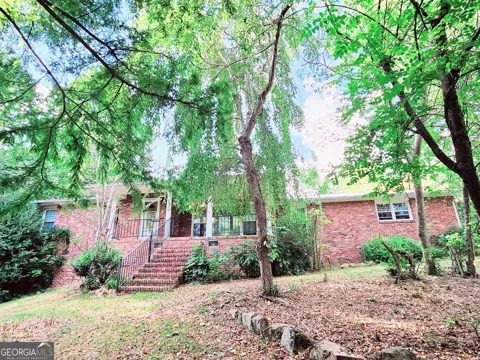 300 Mary LN