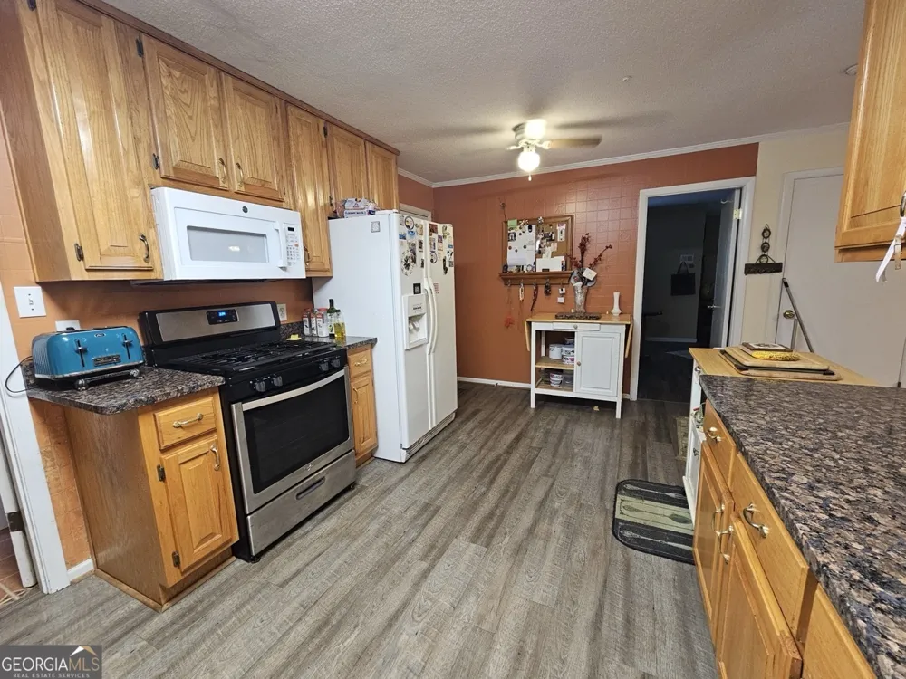 300 Mary LN Anniston, AL 36207