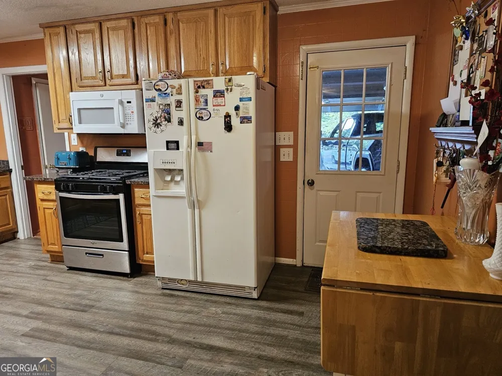 300 Mary LN Anniston, AL 36207