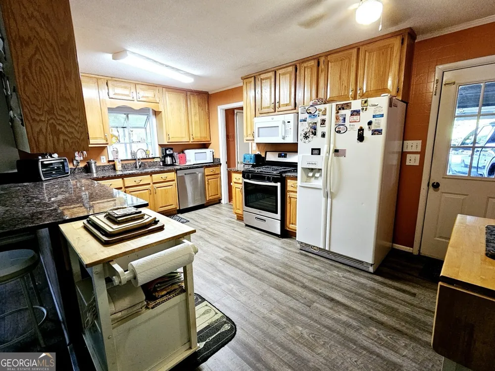 300 Mary LN Anniston, AL 36207