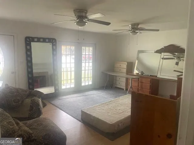 106 E Derenne AVE Savannah, GA 31405