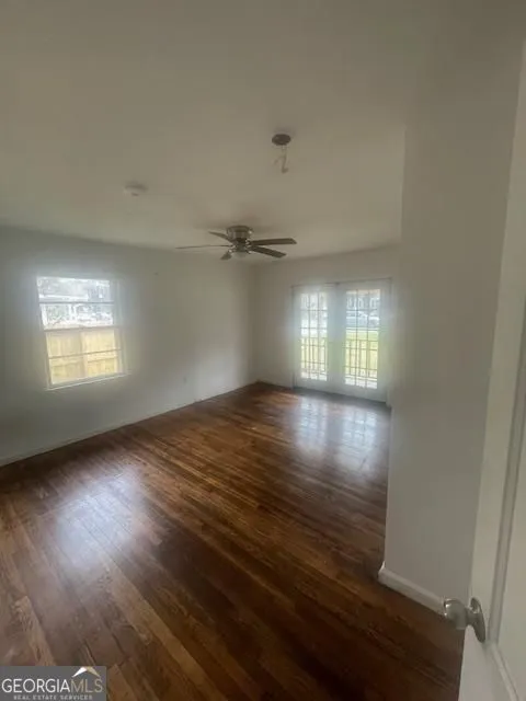 106 E Derenne AVE Savannah, GA 31405