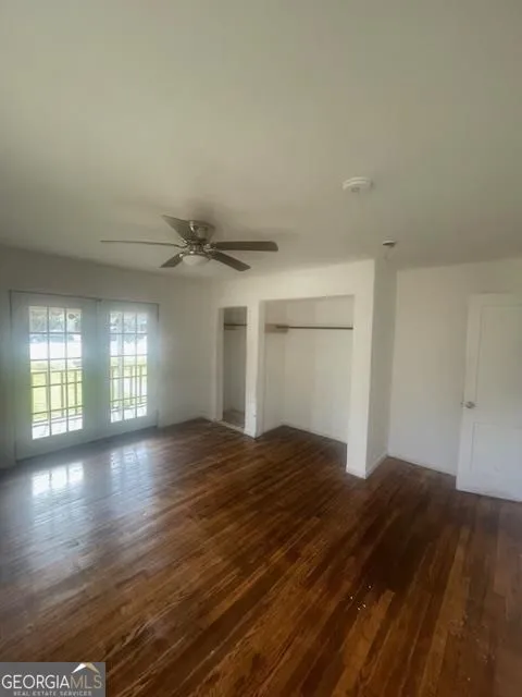 106 E Derenne AVE Savannah, GA 31405