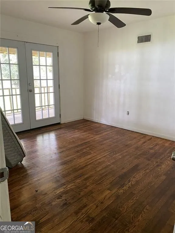 106 E Derenne AVE Savannah, GA 31405