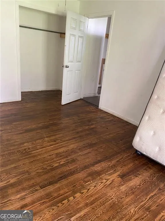 106 E Derenne AVE Savannah, GA 31405