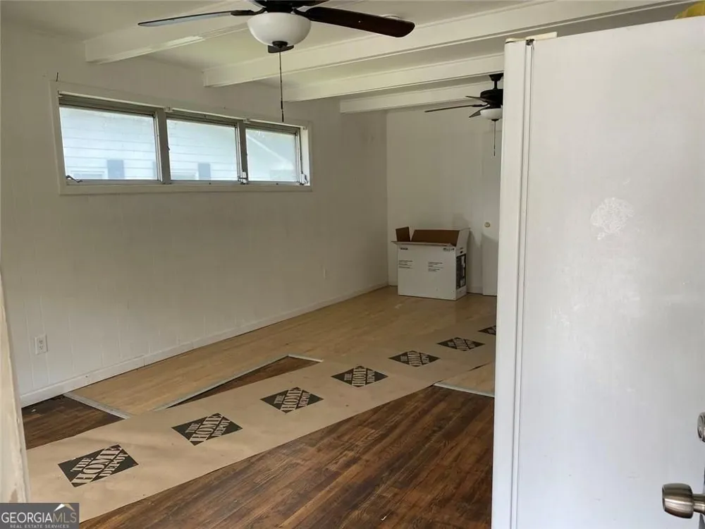 106 E Derenne AVE Savannah, GA 31405
