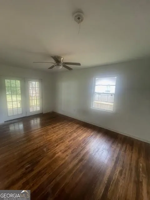 106 E Derenne AVE Savannah, GA 31405