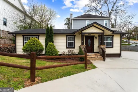 3268 Mae AVE NE