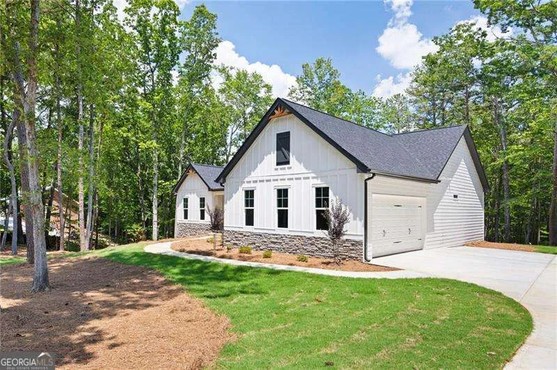 114 Folsom RD NW Adairsville, GA 30103