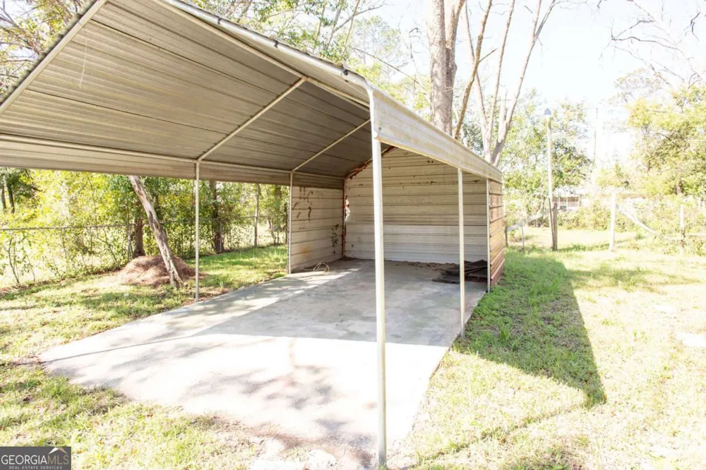 1329 Gorman RD Waycross, GA 31503
