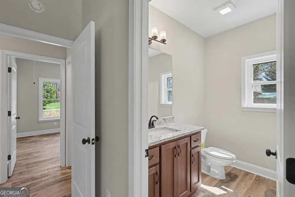 195 Rivers Edge DR Hayesville, NC 28904