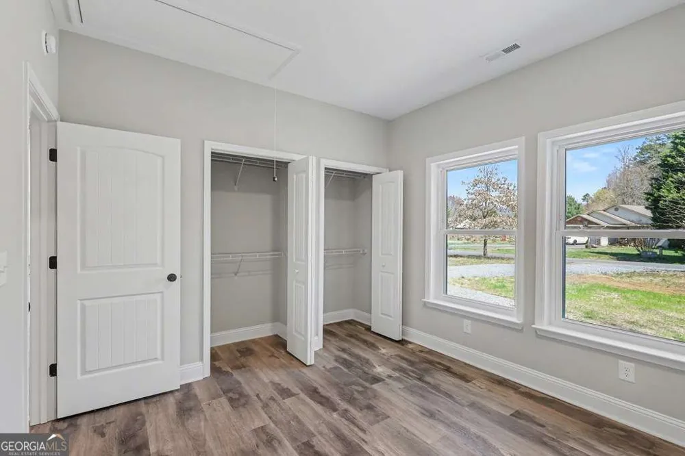195 Rivers Edge DR Hayesville, NC 28904