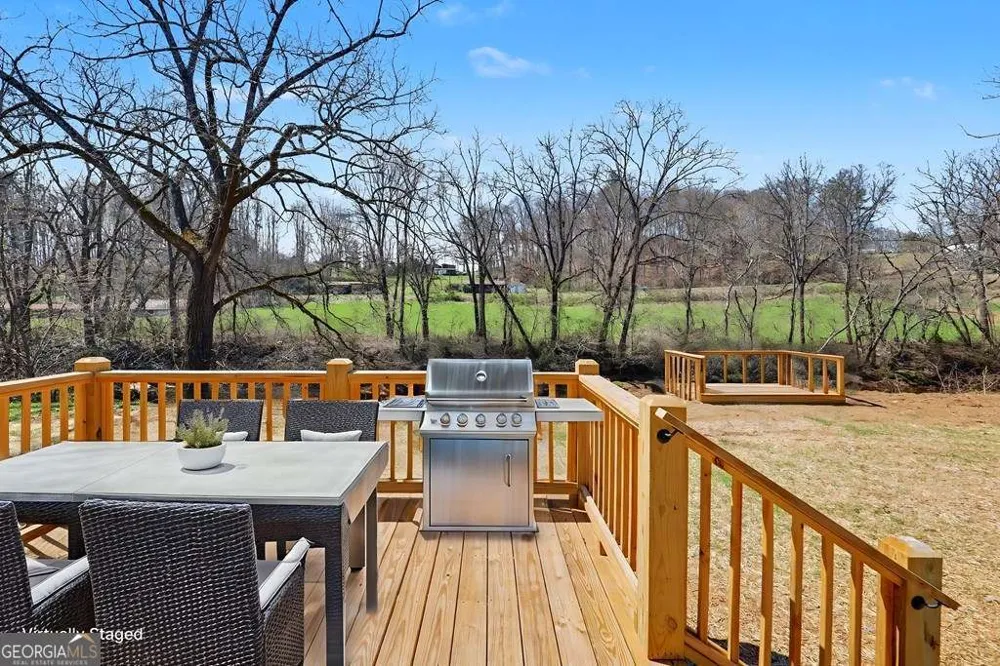 195 Rivers Edge DR Hayesville, NC 28904
