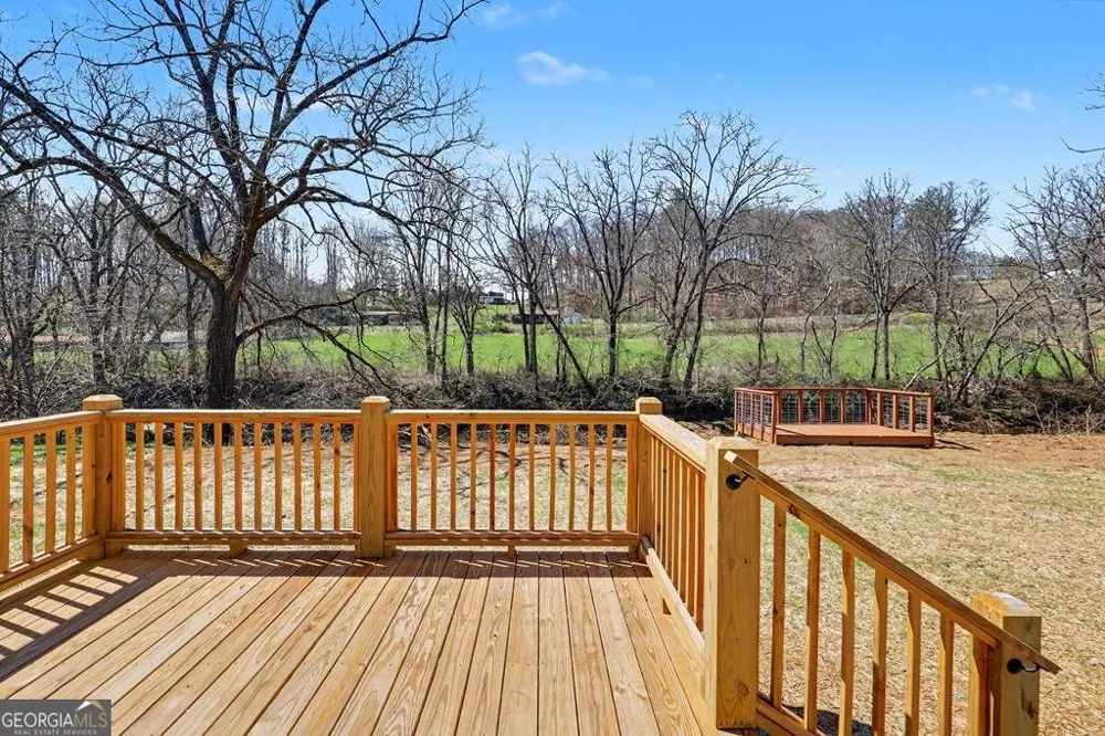 195 Rivers Edge DR Hayesville, NC 28904