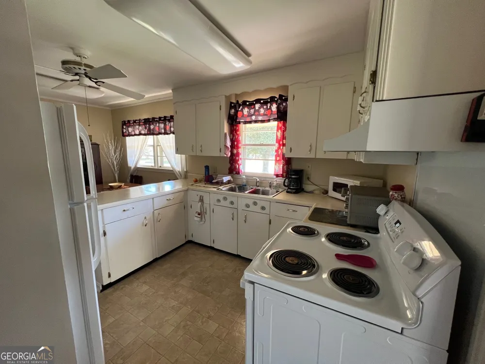 112 Briardale AVE Warner Robins, GA 31093