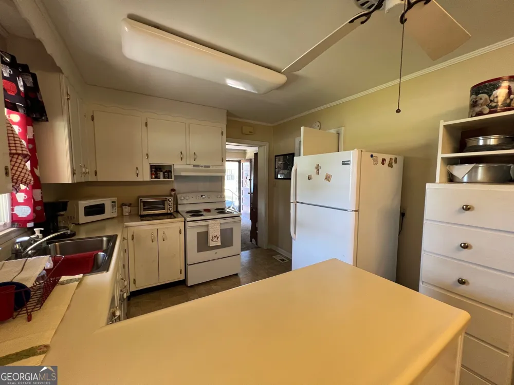 112 Briardale AVE Warner Robins, GA 31093