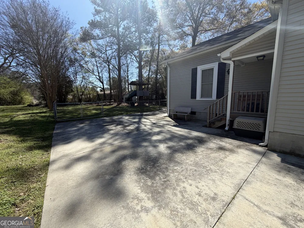 151 S Tusten ST Elberton, GA 30635