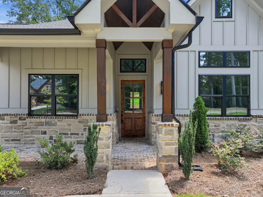 1652 Red Cedar RD Commerce, GA 30530