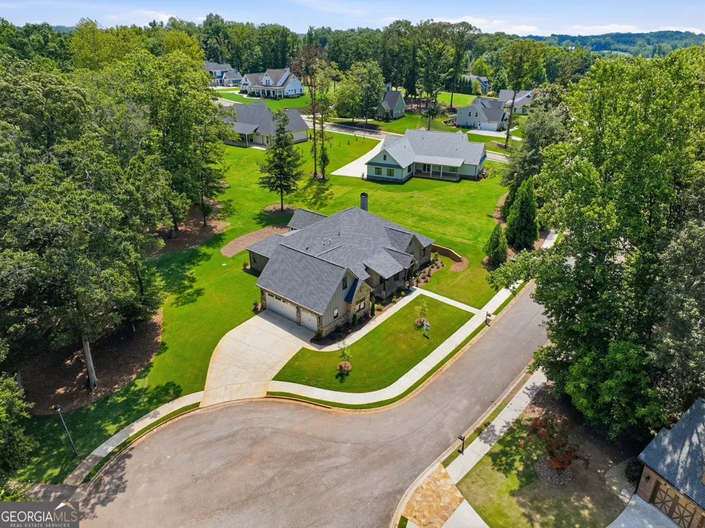 1652 Red Cedar RD Commerce, GA 30530