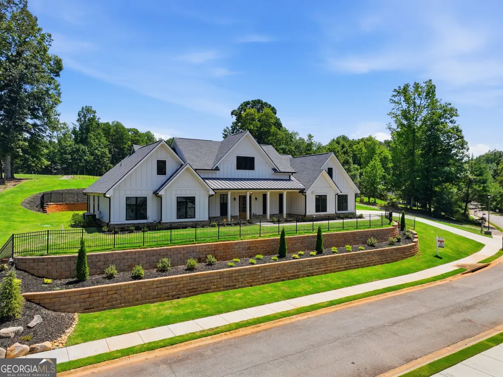 1534 Red Cedar RD Commerce, GA 30530