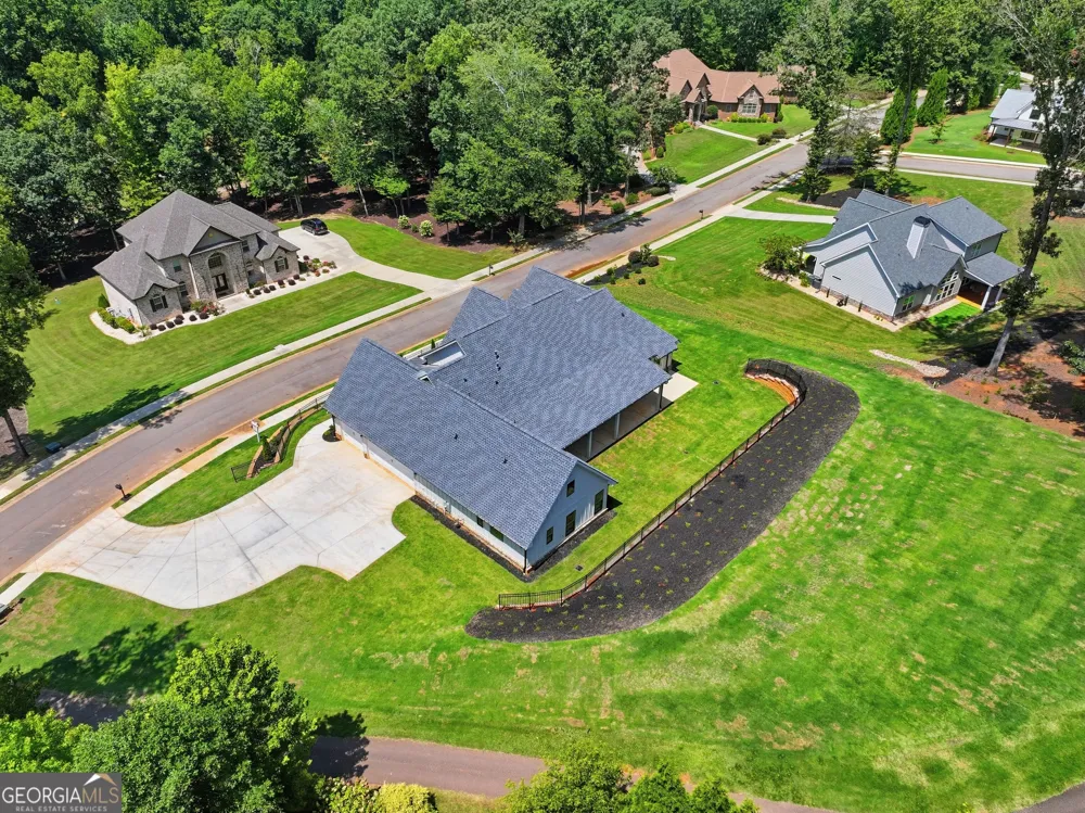 1534 Red Cedar RD Commerce, GA 30530
