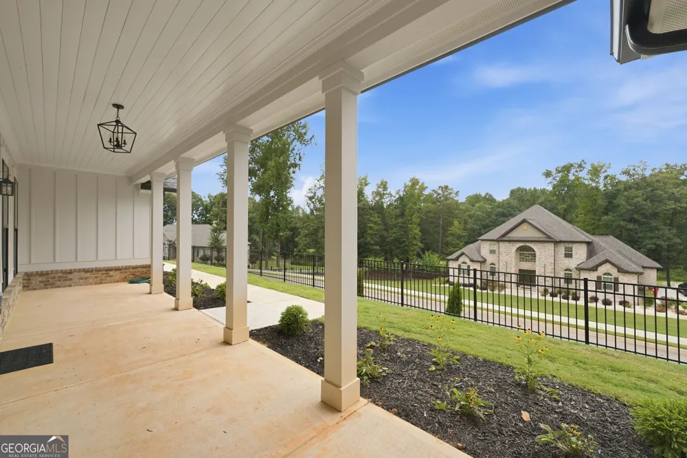 1534 Red Cedar RD Commerce, GA 30530