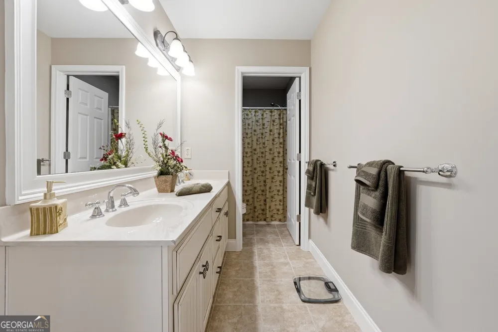 13 WATERSTONE DR SE Cartersville, GA 30121