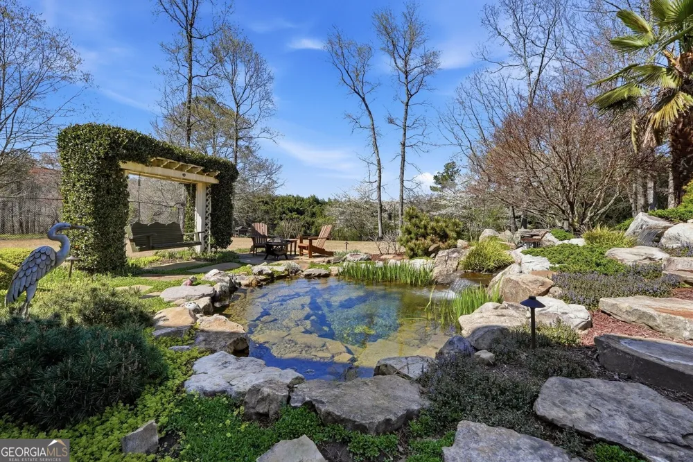 13 WATERSTONE DR SE Cartersville, GA 30121